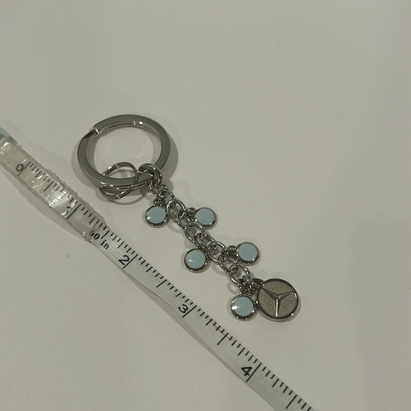 NWOT Mercedes Silver Key Chain - Picture 4 of 4